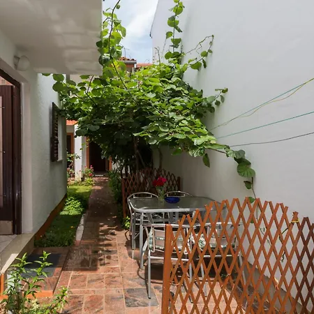 With Parking Space - 7137 Apartment Porec